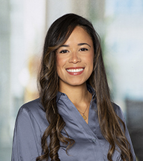 Headshot of Lorena Barreto
